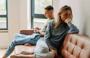 6 Subtle Signs Your Partner’s Body Language Shows They’re Losing Respect for You