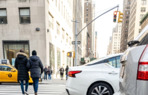 They said the dog lying on the asphalt was just tired⦠but no one imagined it had been dragged behind a car for several meters, fighting for its life while the city kept moving forward as if it couldn’t see anything.